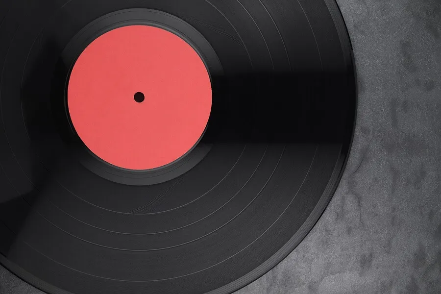 comment-presser-vinyle