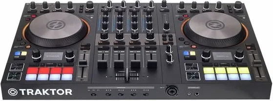 Native-Instruments-Traktor-S4-MK3