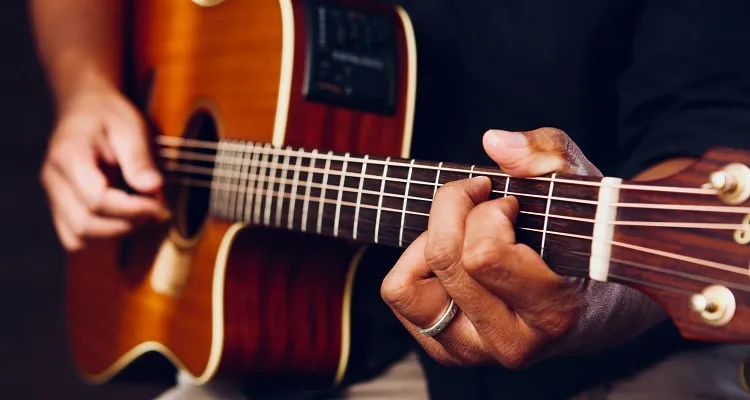 criteres-choix-cordes-guitare-acoustique